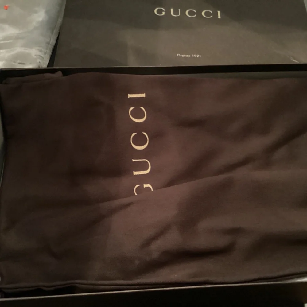 Gucci Sneakers NIB size  8.5